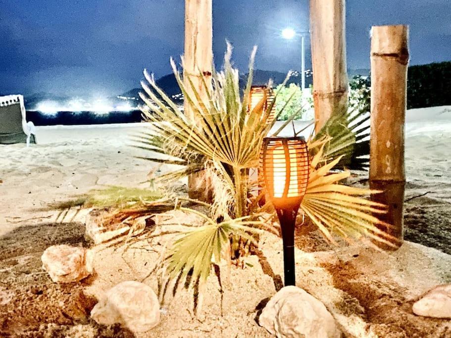 Villa Cocoon Sur La Plage Sandy Ground Exterior foto